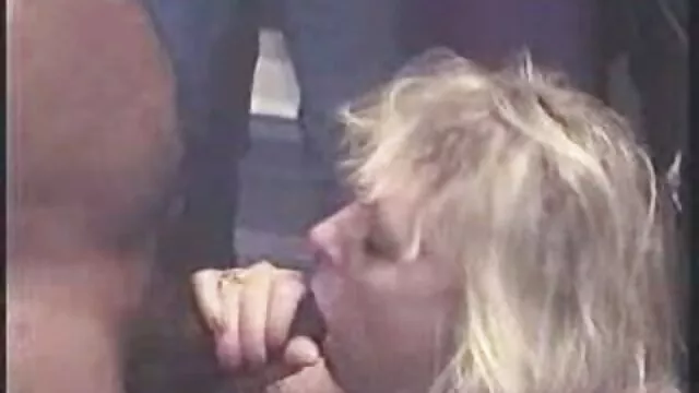 レズビアン美しい逃げる 女性 の 為 の エッチ 動画